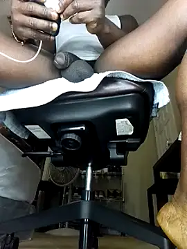 Hugedick0071 online show from 02-19-25, 02:23