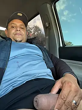 Snapshot of gorion1 chatting on 11-12-25, 03:45 gorion1 online show from 11-12-25, 03:45