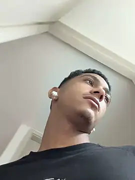 dominic smith  online show from 02-13-25, 01:19