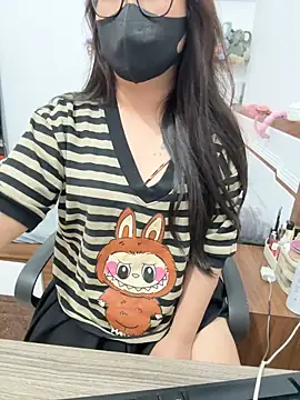 Snapshot of Jenni_nana chatting on 03-05-25, 08:21 Jenni nana online show from 03-05-25, 08:21