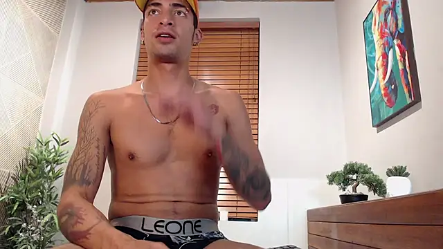 DrakeNeumann online show from 02-18-25, 06:59