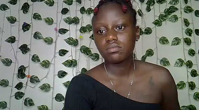 Snapshot of sexybree_ chatting on 01-11-25, 11:13 sexybree online show from 01-11-25, 11:13