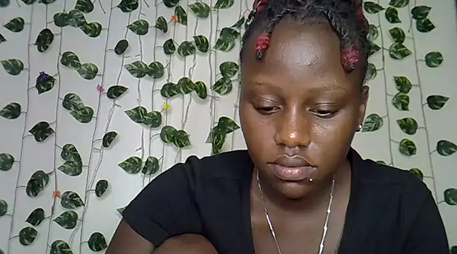 Snapshot of sexybree_ chatting on 01-16-25, 05:44 sexybree online show from 01-16-25, 05:44