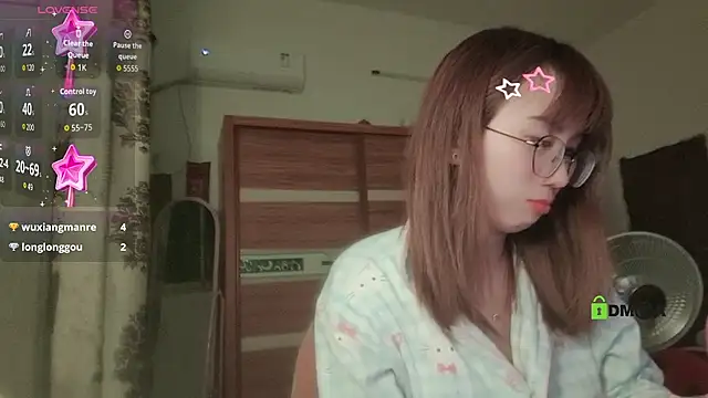 Snapshot of Lili_666 chatting on 02-19-26, 07:21 Lili 666 online show from 02-19-26, 07:21