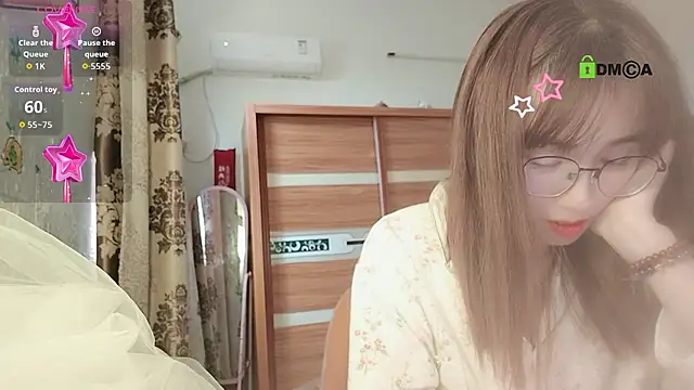 Snapshot of Lili_666 chatting on 03-20-26, 07:46 Lili 666 online show from 03-20-26, 07:46