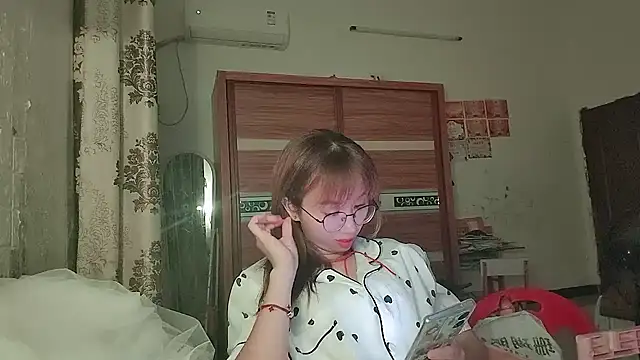 Lili 666 online show from 07-20-26, 04:53
