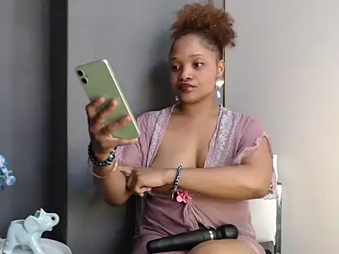 CREAMYCUPCAKExxx online show from 10-09-25, 10:13