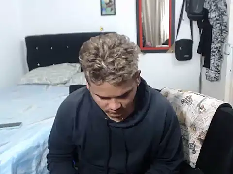 Boycuriousxxx online show from 10-05-25, 02:04