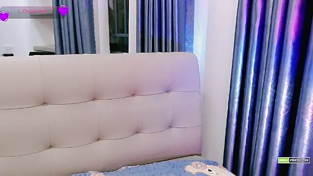 Snapshot of Na_baby chatting on 01-05-25, 01:04 Na baby online show from 01-05-25, 01:04