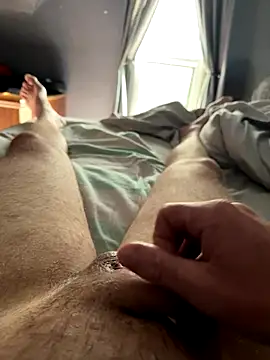 Snapshot of Tyler98425 chatting on 10-13-25, 03:01 Tyler98425 online show from 10-13-25, 03:01