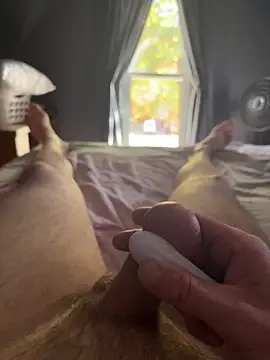 Snapshot of Tyler98425 chatting on 10-27-25, 04:11 Tyler98425 online show from 10-27-25, 04:11