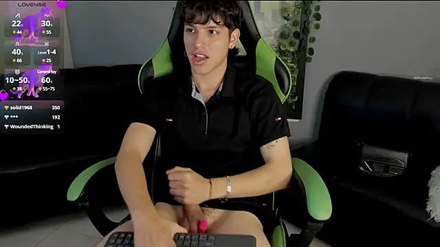 Snapshot of bravoboreal chatting on 12-06-24, 05:00 bravoboreal online show from 12-06-24, 05:00