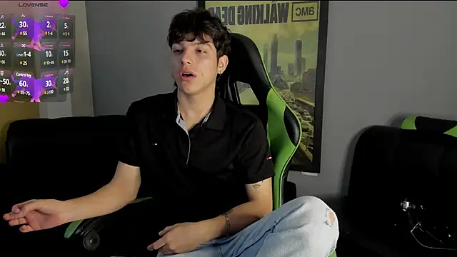 Snapshot of bravoboreal chatting on 12-16-24, 01:22 bravoboreal online show from 12-16-24, 01:22