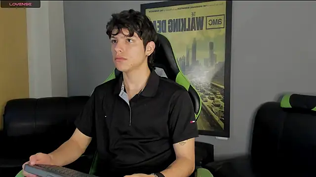 Snapshot of bravoboreal chatting on 12-31-24, 01:30 bravoboreal online show from 12-31-24, 01:30