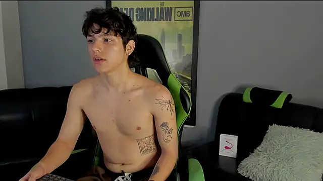 Snapshot of bravoboreal chatting on 01-13-25, 04:41 bravoboreal online show from 01-13-25, 04:41