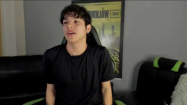 Snapshot of bravoboreal chatting on 01-15-25, 01:52 bravoboreal online show from 01-15-25, 01:52