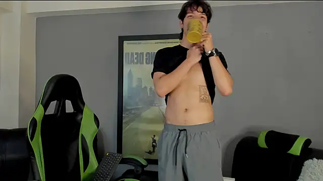 Snapshot of bravoboreal chatting on 01-15-25, 04:54 bravoboreal online show from 01-15-25, 04:54