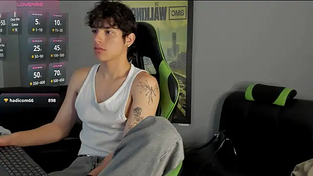 Snapshot of bravoboreal chatting on 01-17-25, 04:47 bravoboreal online show from 01-17-25, 04:47