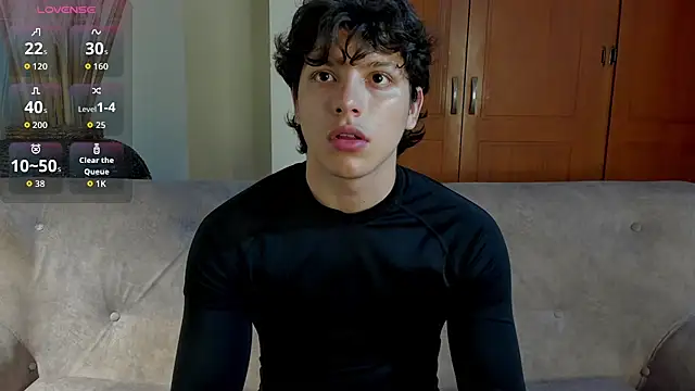 Snapshot of bravoboreal chatting on 09-26-25, 04:55 bravoboreal online show from 09-26-25, 04:55