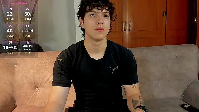 Snapshot of bravoboreal chatting on 10-07-25, 01:30 bravoboreal online show from 10-07-25, 01:30