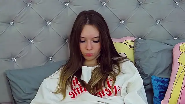 Snapshot of KateVon chatting on 01-16-25, 09:30 KateVon online show from 01-16-25, 09:30