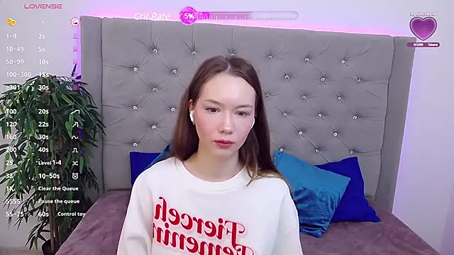 Snapshot of KateVon chatting on 03-21-25, 03:33 KateVon online show from 03-21-25, 03:33