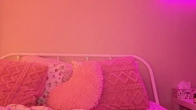 KateVon online show from 11-20-25, 01:22