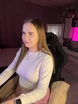 Lexi noah online show from 11-17-25, 09:20