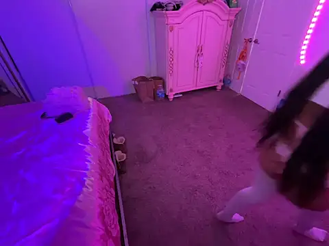 Onlypawzz online show from 03-27-26, 02:17