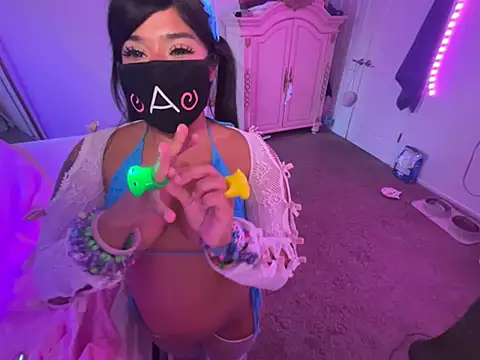 Onlypawzz online show from 03-30-26, 02:01