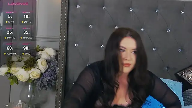 TrishaWinslet online show from 02-08-25, 02:36