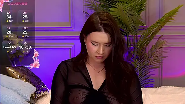 TrishaWinslet online show from 02-21-25, 07:23