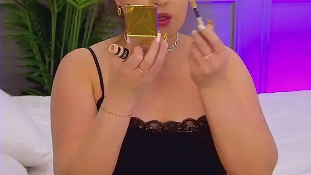 TrishaWinslet online show from 09-27-25, 05:23