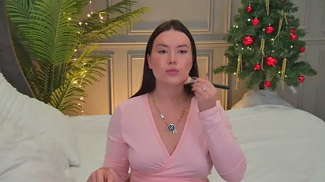 TrishaWinslet online show from 12-21-25, 05:58