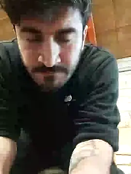 Snapshot of Analcholic chatting on 12-10-24, 11:32 Analcholic online show from 12-10-24, 11:32