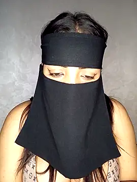 Narimane maroc online show from 11-10-25, 01:48