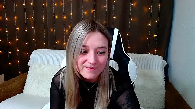 JessRosen online show from 01-10-25, 04:33