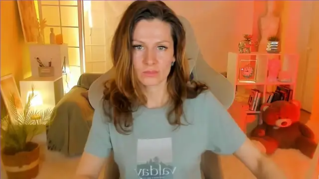 April o Nill online show from 03-16-25, 08:21