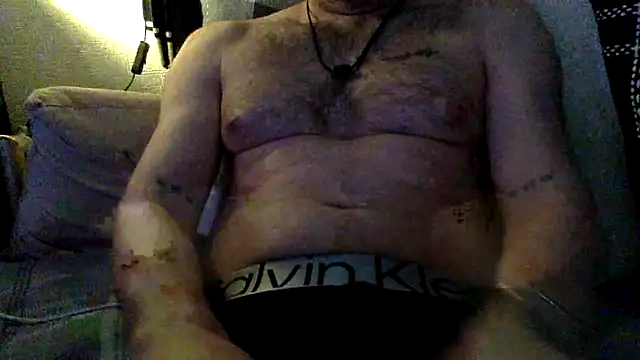 Snapshot of Stardrew123 chatting on 04-11-26, 09:41 Stardrew123 online show from 04-11-26, 09:41