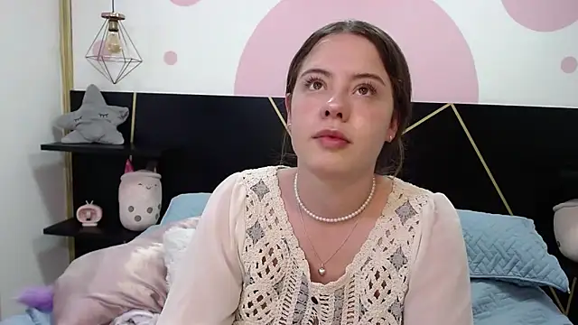 Snapshot of DanniAbbey chatting on 01-24-25, 09:15 DanniAbbey online show from 01-24-25, 09:15