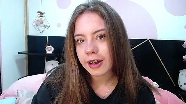 Snapshot of DanniAbbey chatting on 02-01-25, 02:24 DanniAbbey online show from 02-01-25, 02:24