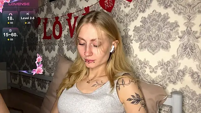 MarthaGees online show from 10-17-25, 03:47