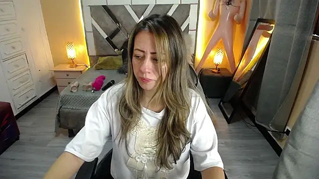 Snapshot of miss_hanna07 chatting on 01-22-25, 12:17 miss hanna07 online show from 01-22-25, 12:17
