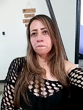 Snapshot of miss_hanna07 chatting on 01-24-25, 04:28 miss hanna07 online show from 01-24-25, 04:28