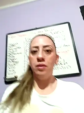 Snapshot of miss_hanna07 chatting on 02-15-25, 12:01 miss hanna07 online show from 02-15-25, 12:01