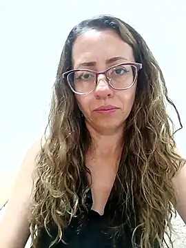 Snapshot of miss_hanna07 chatting on 02-20-25, 05:40 miss hanna07 online show from 02-20-25, 05:40