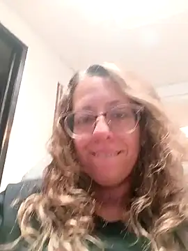 Snapshot of miss_hanna07 chatting on 03-13-25, 06:56 miss hanna07 online show from 03-13-25, 06:56