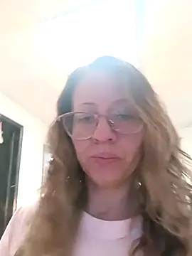 Snapshot of miss_hanna07 chatting on 03-16-25, 02:55 miss hanna07 online show from 03-16-25, 02:55
