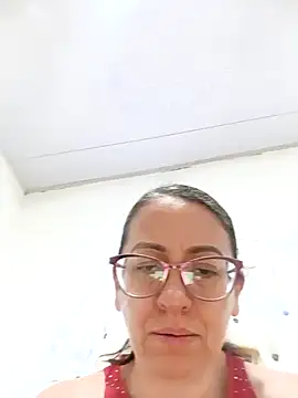 Snapshot of miss_hanna07 chatting on 06-12-26, 03:16 miss hanna07 online show from 06-12-26, 03:16