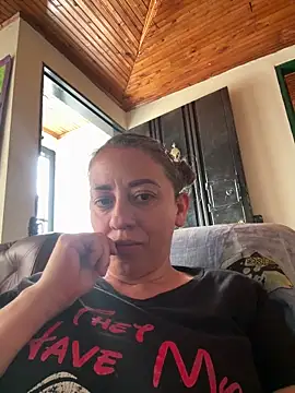 Snapshot of miss_hanna07 chatting on 06-21-26, 06:32 miss hanna07 online show from 06-21-26, 06:32